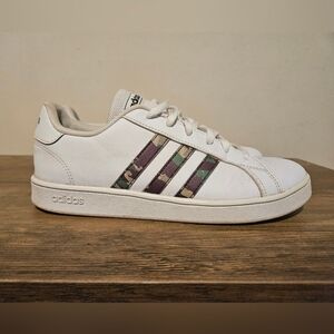 Adidas White Sneaker with Camouflage Stripe